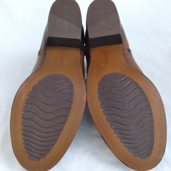 Clarks Brown Boots, women’s size 8 - Picture 6 of 7